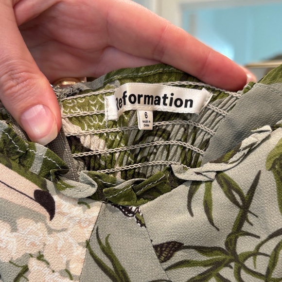 Reformation “Nikita” Green Floral Dress - Picture 4 of 5